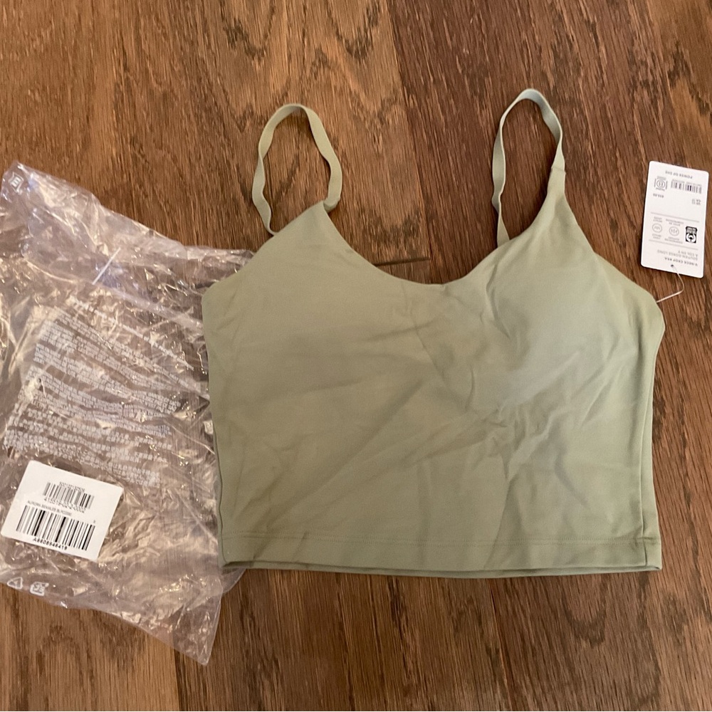 V-Neck Crop Bra
7682110120001
XS | Eucalyptus